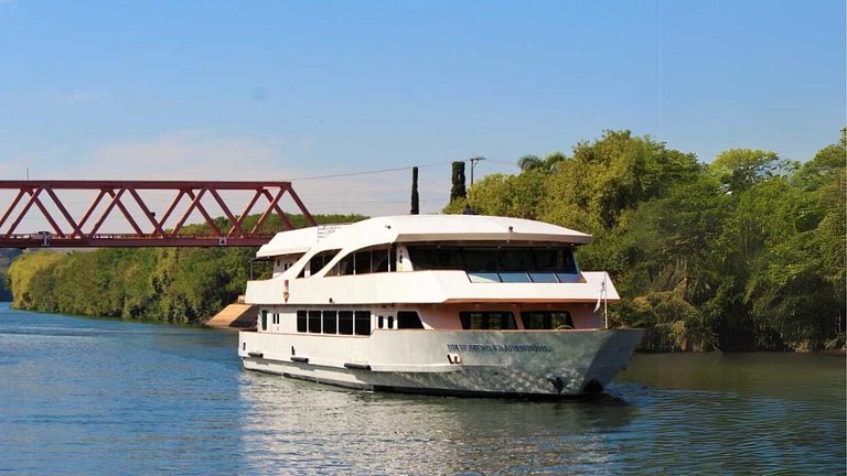House boat